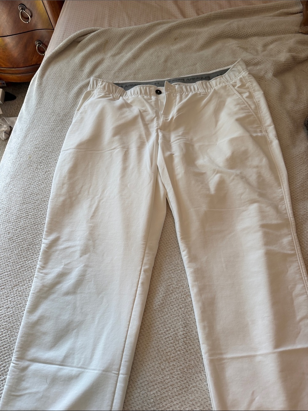 Under Armour Men's White Chino-Style Stretch Pants